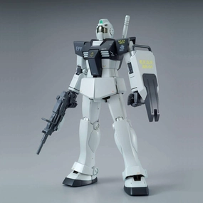 Gundam 1/100 MG Gundam 0079 RGM-79 GM White Dingo Team Custom Model Kit Exclusive Deity Statue