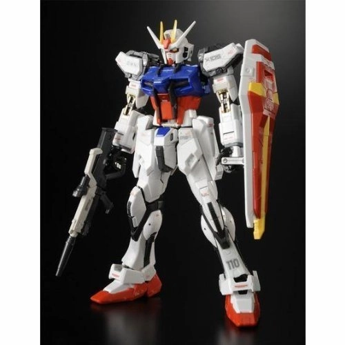 GAT-X105 Strike Gundam - 1/144 scale - RG Kidou Senshi Gundam SEED - Bandai Biology Model Sci-Fi Model