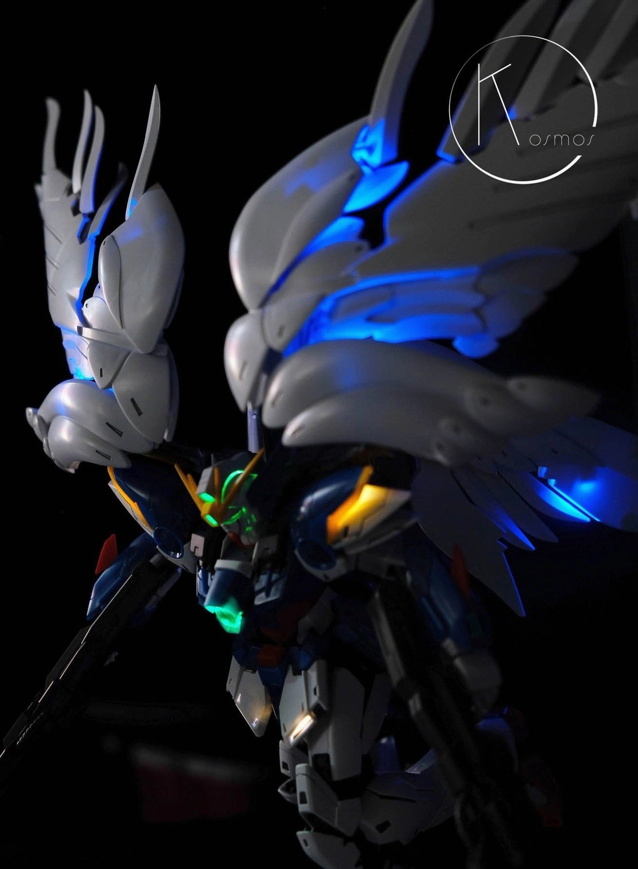 Photo Opportunity Free Shipping KOSMOS Gundam 1/100 MG Wing Gundam Zero EW Ver. Ka LED Matrix Set