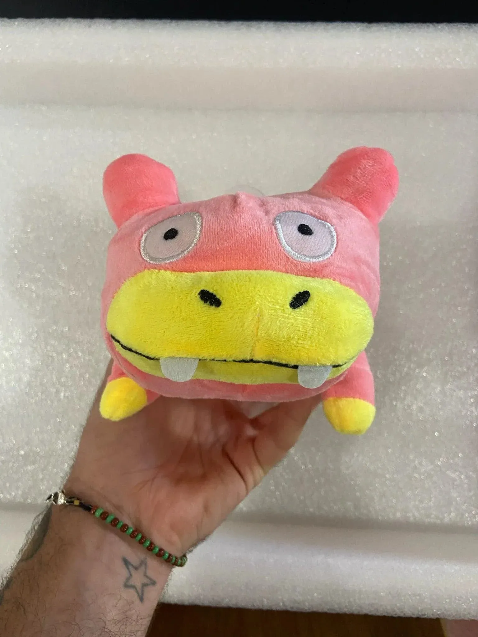 Hand-Painted Detail Plushie | Pok??mon | Slowpoke