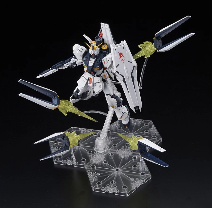 Contemporary Art Gundam 1/144 RG Char's Counterattack RX-93 ?? Nu Gundam & Fin Funnel Effect Set Model Kit Exclusive